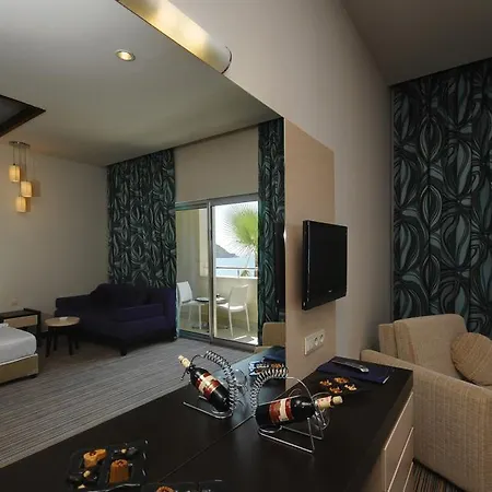 Hotel Insula & 5*